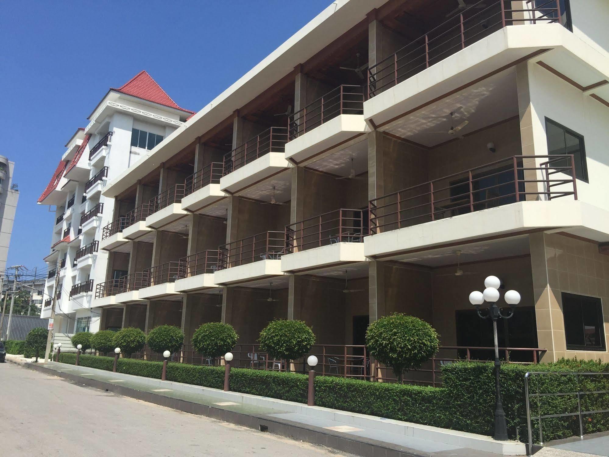 Hotel Marsi Pattaya Exterior foto