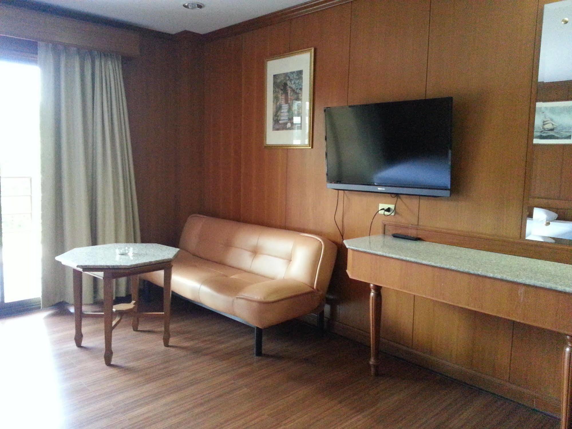 Hotel Marsi Pattaya Exterior foto