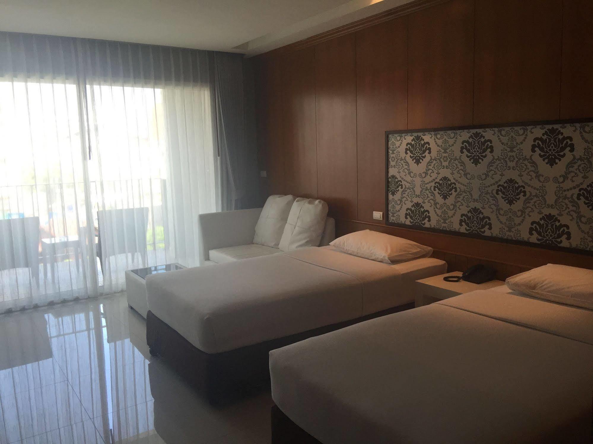 Hotel Marsi Pattaya Exterior foto